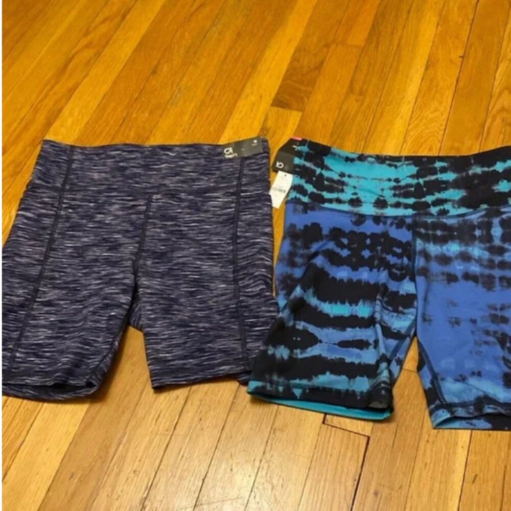 NWT Two Bike Shorts Medium Gap Old Navy